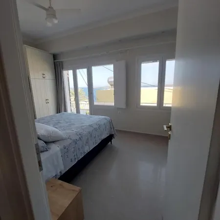 Vaporia Terrace Seaview *